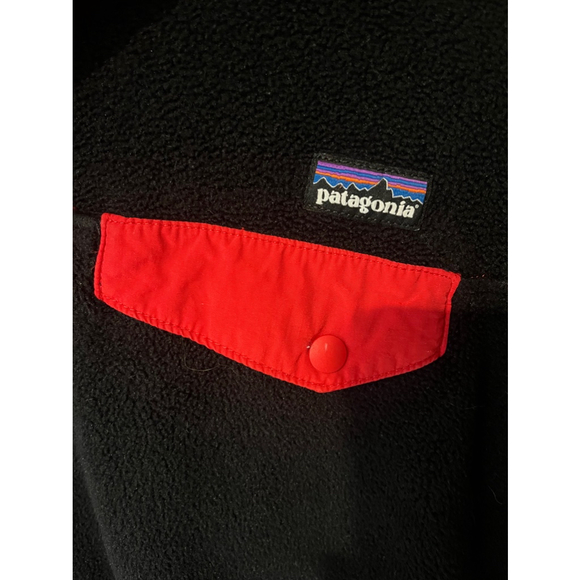 VINTAGE PATAGONIA SYNCHILLA BUTTON-UP FLEECE BLACK AND RED SIZE MEDIUM - Picture 3 of 5